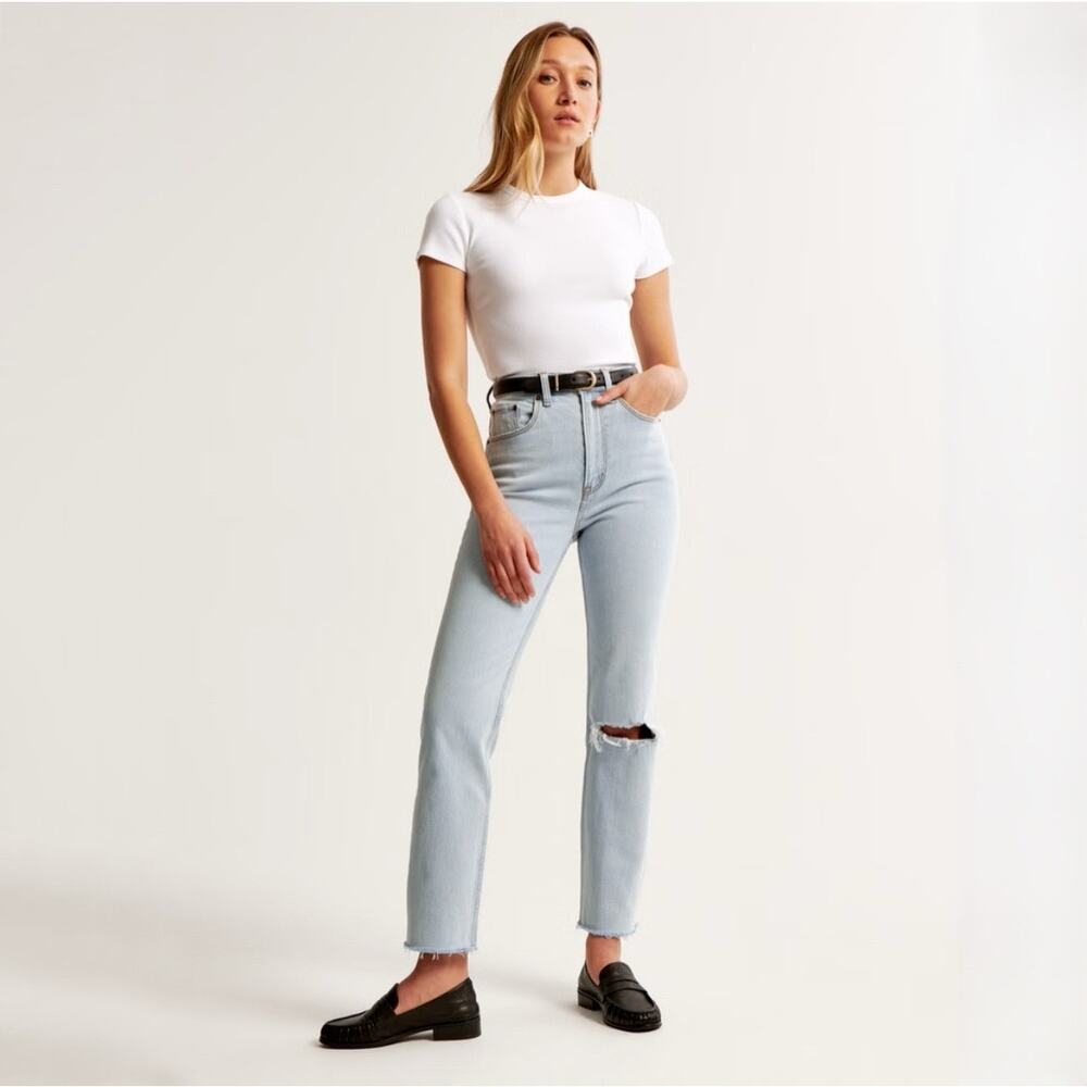 Abercrombie & Fitch Distressed Straight Leg Jeans Sz 27